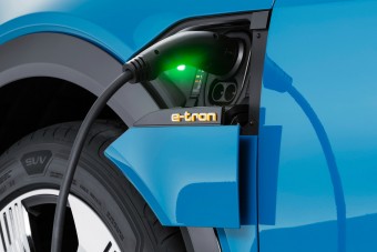 A németek nagyon akarják a villanyautókat