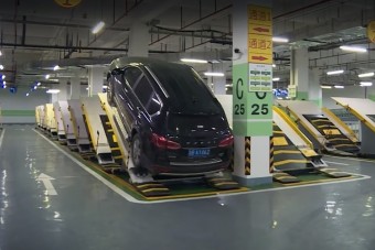 Helytakarékos parkolóhelyet találtak fel a kínaiak