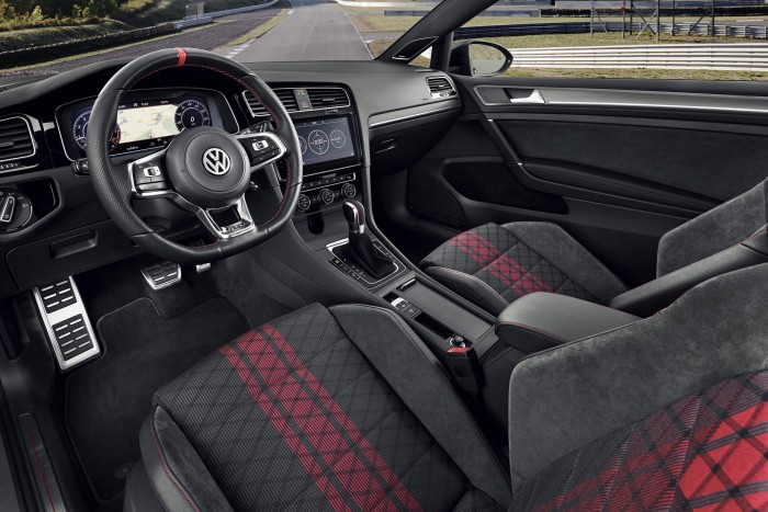 Már kapható a VW utcai versenyautója 4