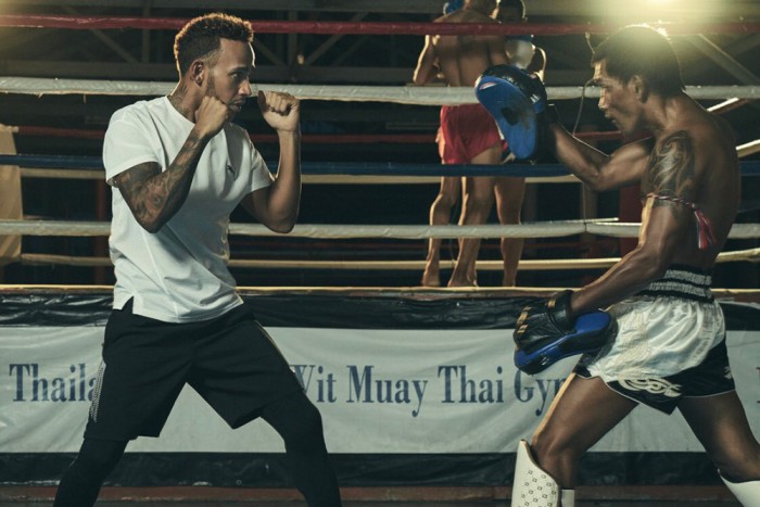 F1: Hamilton új küzdősportban verekedett 1 | Vezess F1: Hamilton új küzdősportban verekedett 1