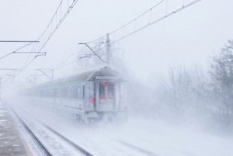 Egy órán át keresték a holttestet, aztán kiderült, hogy csak egy hóembert gázolt el a vonat