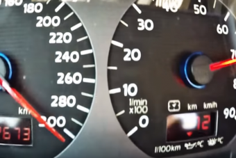 Ezt a brutálisan gyorsuló Golfot látva sokan kamut kiáltanak, pedig igaz