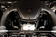 A Lexus LFA-ból már menthetetlenül méregdrága klasszikus lesz 23