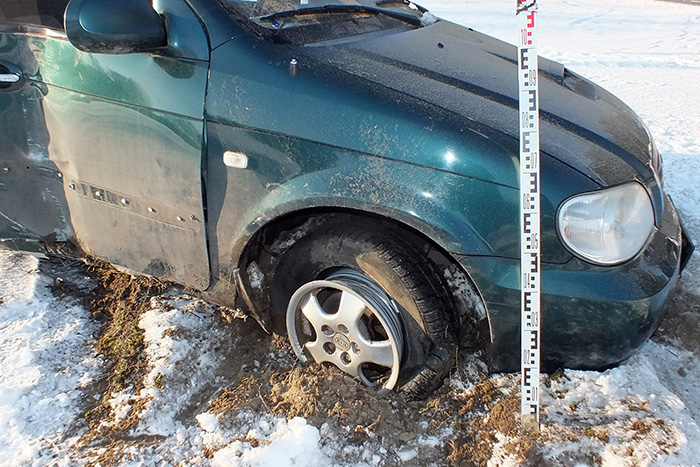 Lopott autóval tankolt, aztán leszakította a töltőpisztolyt Kiskunhalason – videó 1