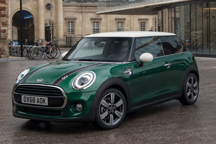 60 évesen is jól néz ki 6 | Vezess 60 évesen is jól néz ki 6