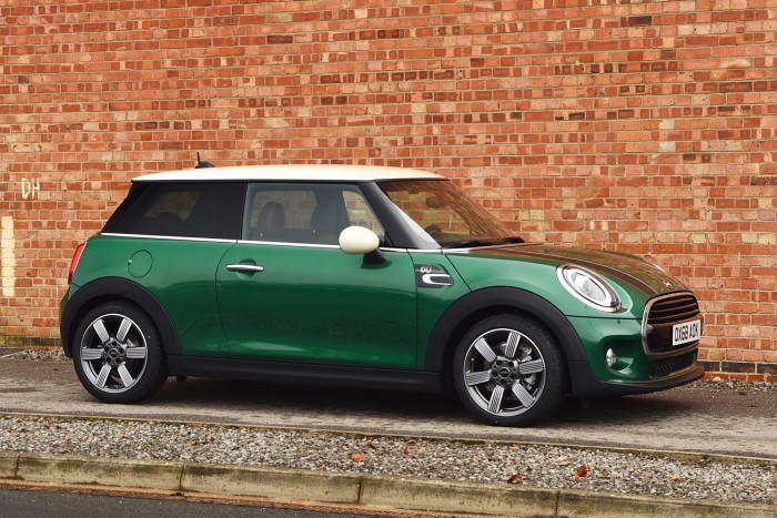 60 évesen is jól néz ki 13 | Vezess 60 évesen is jól néz ki 13