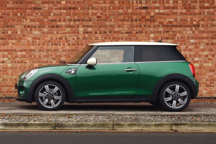 60 évesen is jól néz ki 9 | Vezess 60 évesen is jól néz ki 9