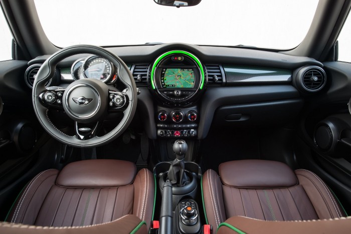 60 évesen is jól néz ki 15 | Vezess 60 évesen is jól néz ki 15