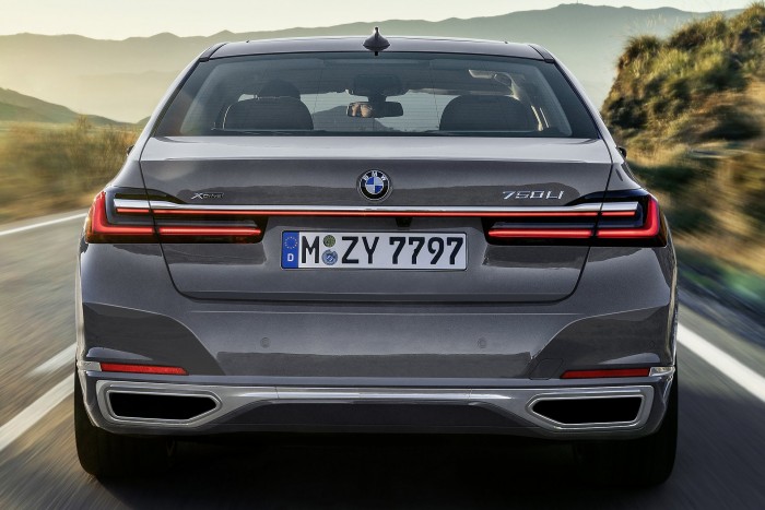 Megújult a BMW 7 2