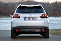 Peugeot 2008 teszt – komoly erő a kis testben 49