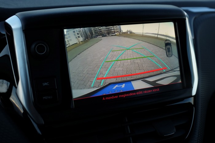 Peugeot 2008 teszt – komoly erő a kis testben 16 | Vezess Peugeot 2008 teszt – komoly erő a kis testben 16