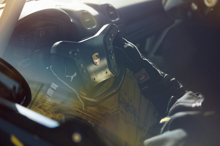 Két szinten kapható az új Porsche versenyautó 7