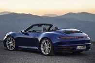 Megérkezett az új generációs Porsche 911 Cabriolet 16