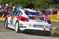 Hóban csapat a leendő rali-Porsche 18