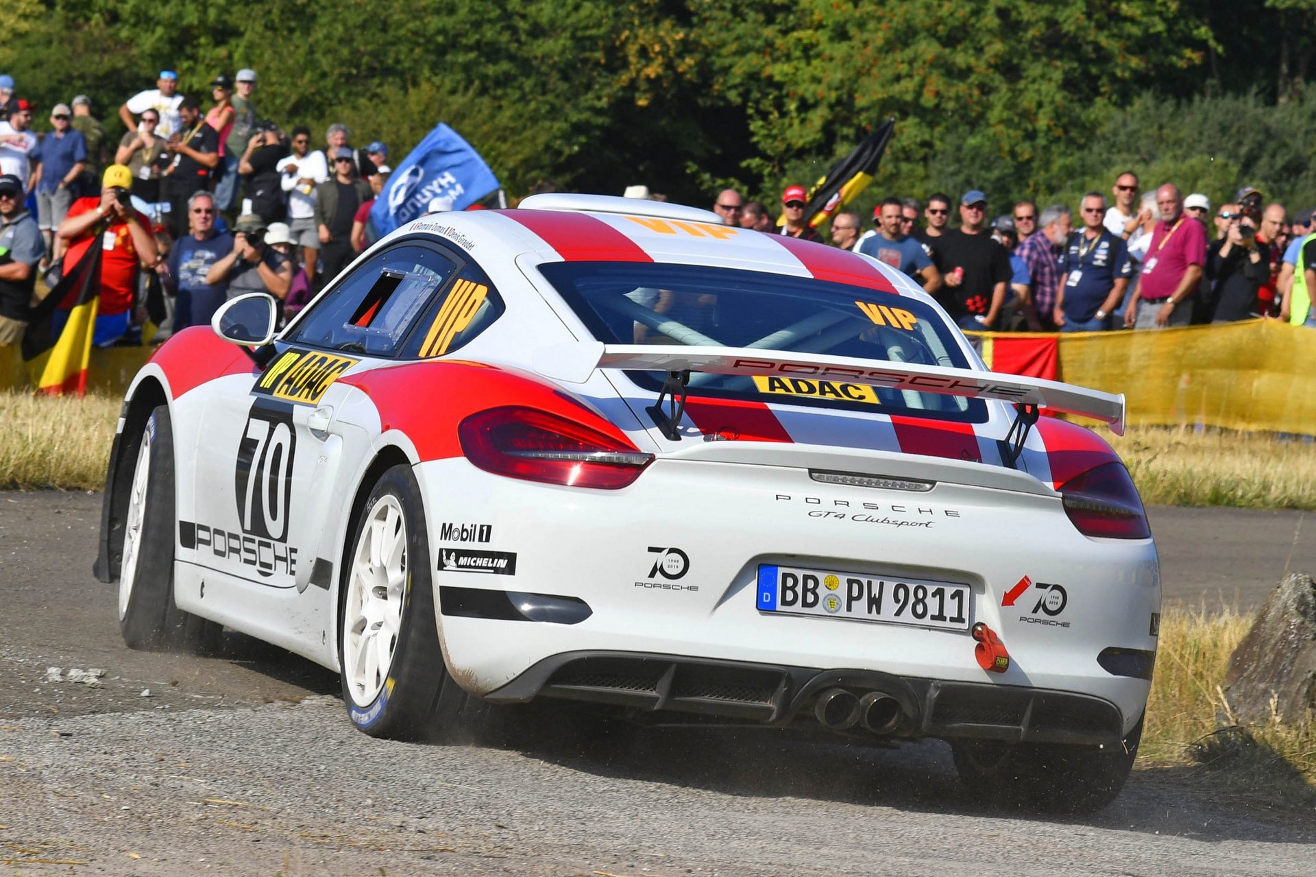 Hóban csapat a leendő rali-Porsche 8