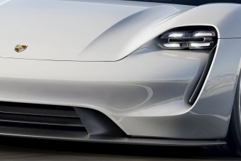 Három évig ingyen járhatsz a legújabb Porschéval