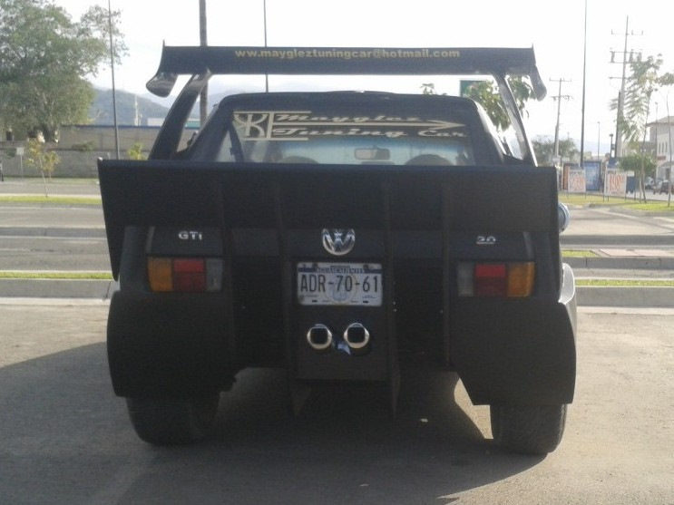 13 fotó egyenesen a borzasztó tuning-pokolból 9 13 fotó egyenesen a borzasztó tuning-pokolból 9