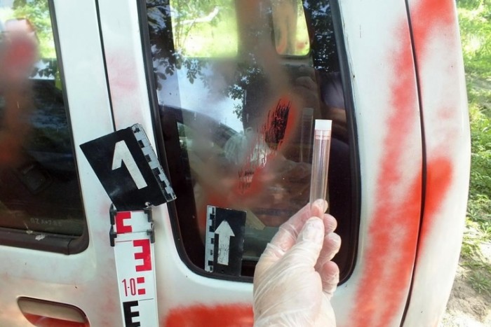 Piros festékkel állt bosszút a volt feleség 3