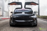 Így lesz dögösebb a Tesla buszlimuzinja 22