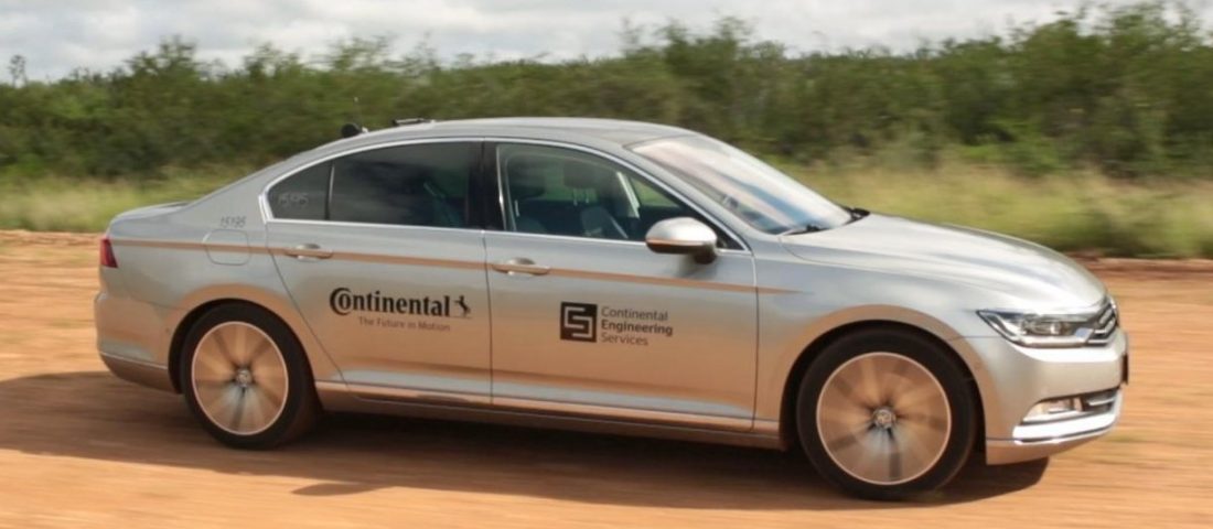 Robotautón tesztelik a gumiabroncsokat