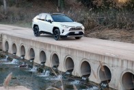 Új RAV4 – tágasabb, erősebb a legnépszerűbb Toyota SUV 45