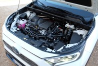 Új RAV4 – tágasabb, erősebb a legnépszerűbb Toyota SUV 74