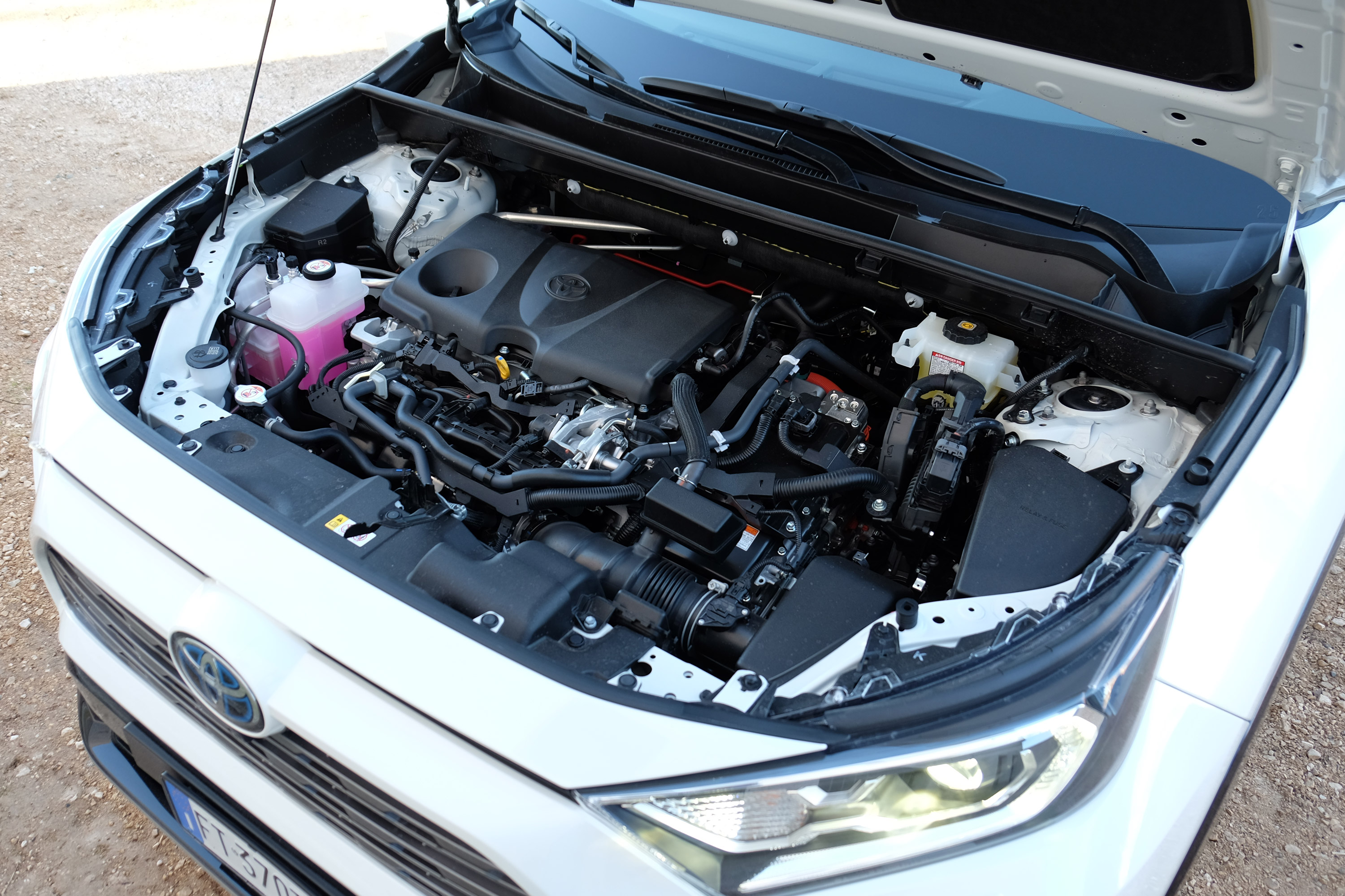 Új RAV4 – tágasabb, erősebb a legnépszerűbb Toyota SUV 38