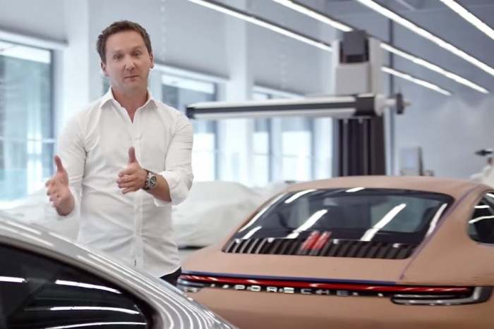 Videón Varga Péter, a Porsche magyar dizájnere
