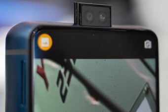 Akár 50 napig is bírja töltés nélkül ez a mobil