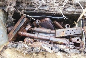 Második világháborús fegyverek kerültek elő a löszfalból