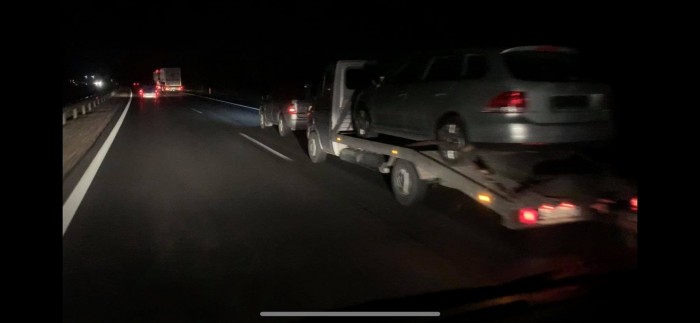 Újabb őrületes román szerelvényt fotóztak egy hazai autópályán 3