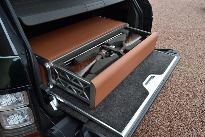 5 elképesztően drága és nagyon exkluzív SUV, ami elcsábíthat egy milliárdost 6