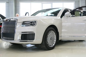 Előrendelhető Putyin limuzinja