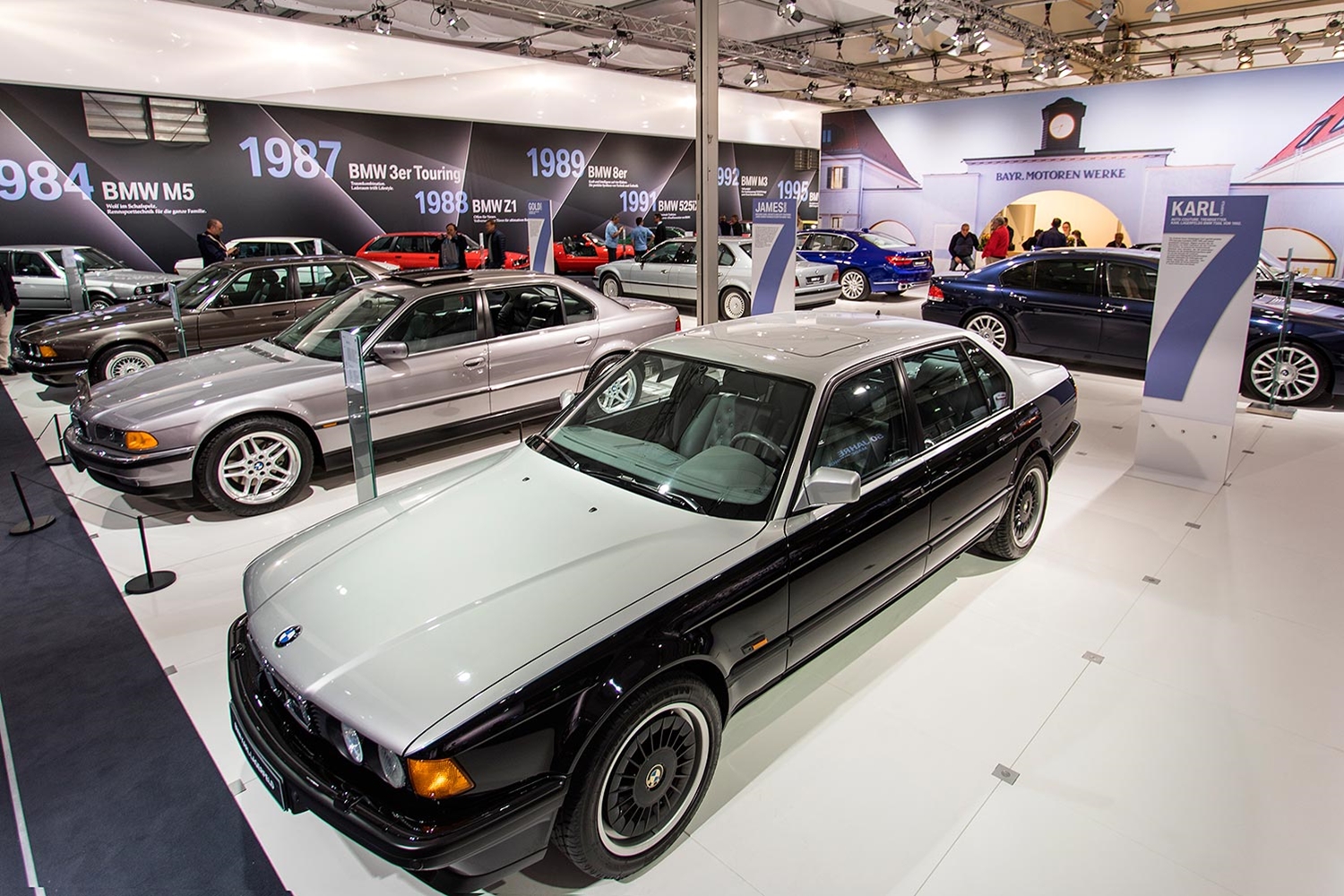 Két egyedi BMW-t is tervezett Karl Lagerfeld 4