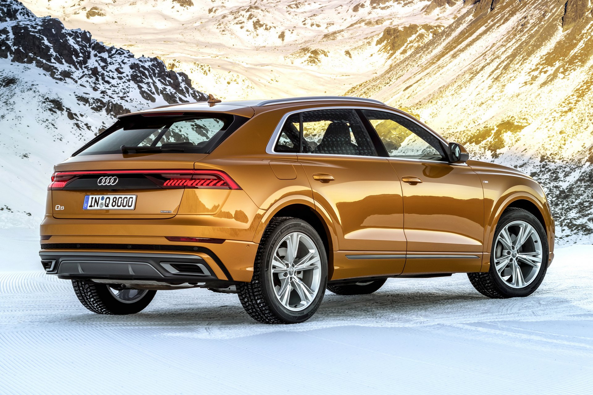 Új motorokat kap az Audi Q8 1