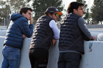 F1: Alonso nem akar a pálya szélén időt vesztegetni