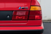 Bármeddig elmennénk ezért a gyönyörű, piros BMW M5-ösöért 22