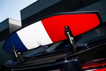 Francia színekkel ünnepli az alapítás évfordulóját a Bugatti