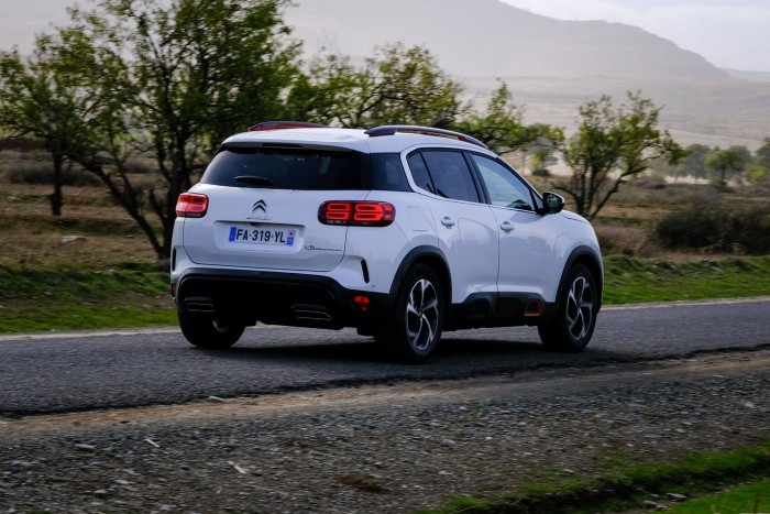 Kategóriarobbantó családi csodával ünnepli századik szülinapját a Citroën 11 Kategóriarobbantó családi csodával ünnepli századik szülinapját a Citroën 11