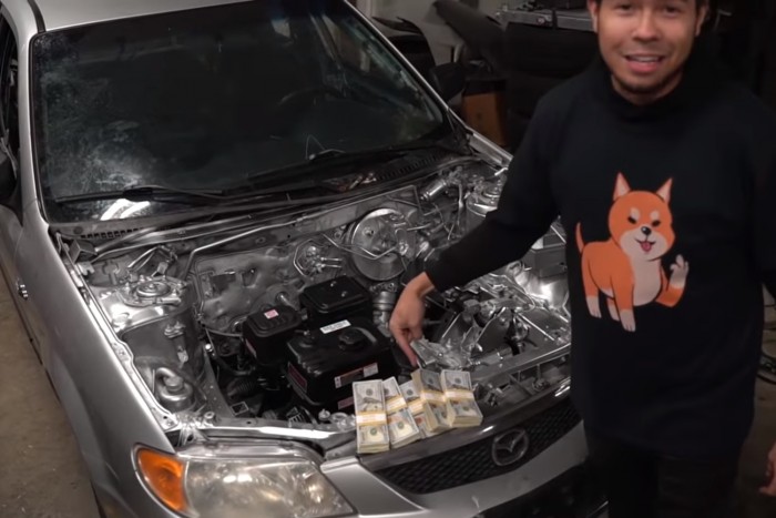 Nézd meg ezt a két őrült motorcserét, és csodálkozz!