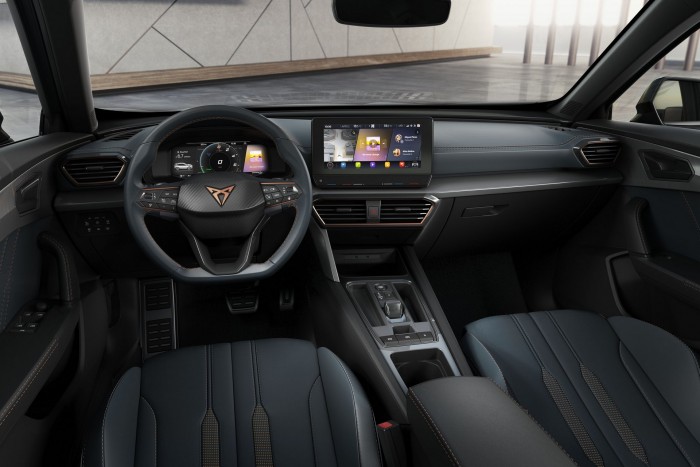 Hibrid izomterepjáró a SEAT sportmárkájától 6 | Vezess Hibrid izomterepjáró a SEAT sportmárkájától 6