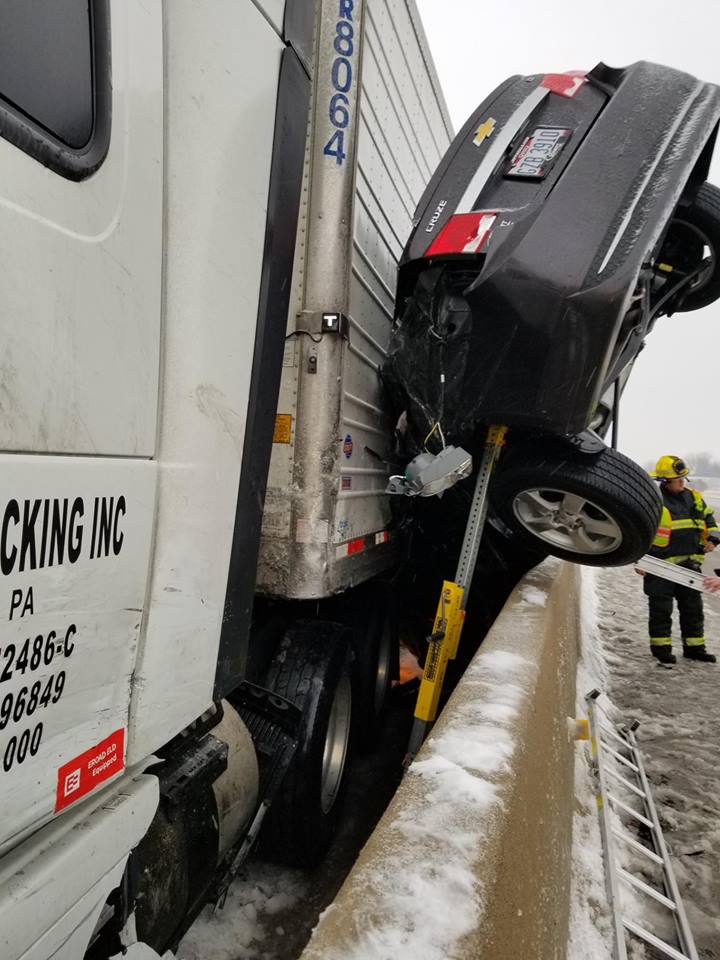 Második születésnapként ünnepelheti balesete napját ez az autós 3