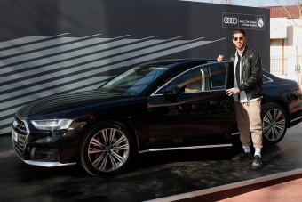 Egészen érdekes, hogy ilyen autókat kaptak a Real Madrid focistái