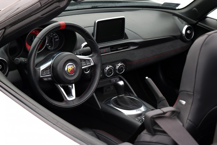 Abarth 124 Spider – Törvényen kívüli 69 Abarth 124 Spider – Törvényen kívüli 69