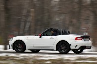 Abarth 124 Spider – Törvényen kívüli 43