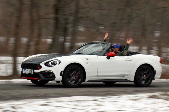 Abarth 124 Spider – Törvényen kívüli 75 Abarth 124 Spider – Törvényen kívüli 75