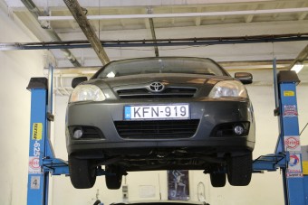 Ez a Toyota a tuti használt autó egymillió forintért?