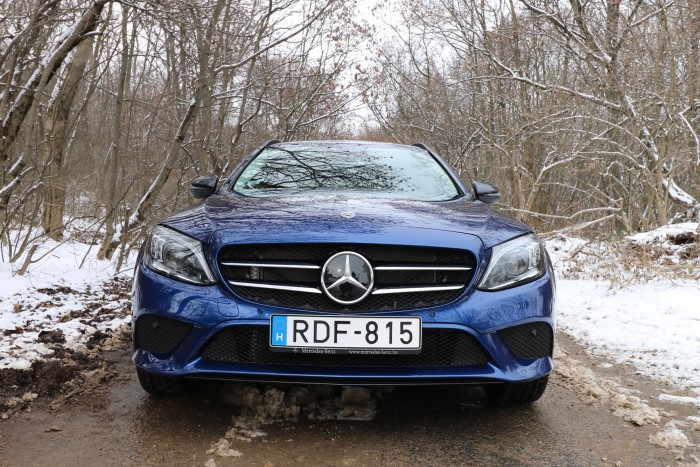 Ez a dízel kombi Mercedes sosem lesz lerúgott, olcsó rozsdakupac 8