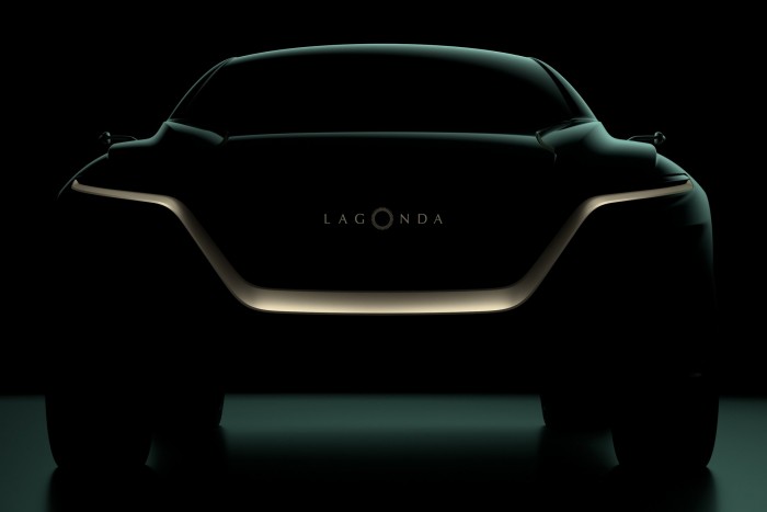 Újabb hiperluxus-terepjáró érkezik