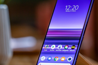 A Sony nem ült fel a hajtogatós mobilvonatra, inkább a mozik világa felé nyitott